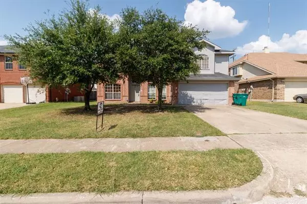 833 Rainbow Lane, Cedar Hill, TX 75104