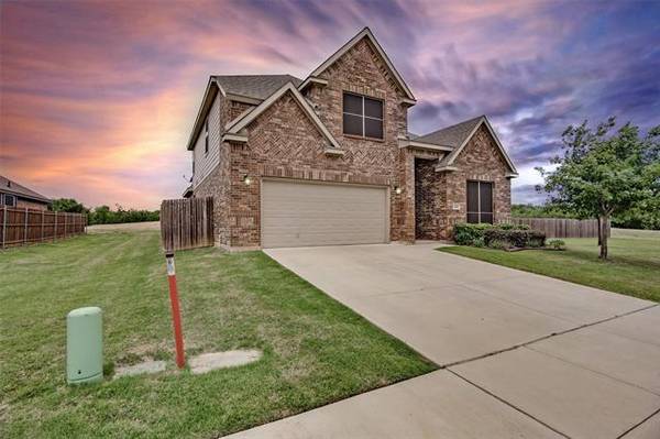 11812 Hassop Lane, Burleson, TX 76028