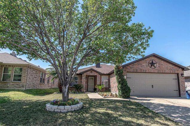 1644 Lionheart Drive, Little Elm, TX 75036