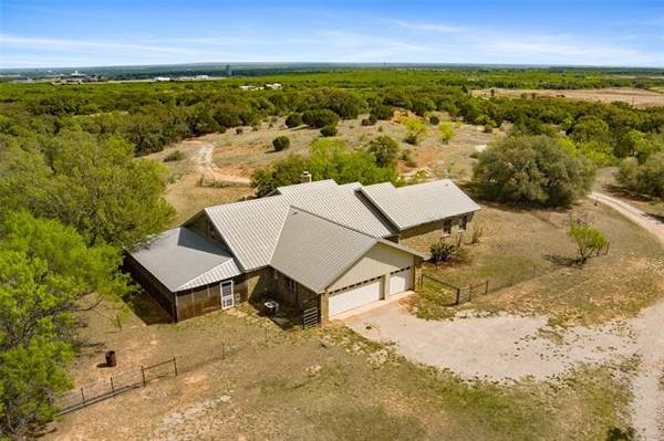 7450 County Road 237, Brownwood, TX 76801