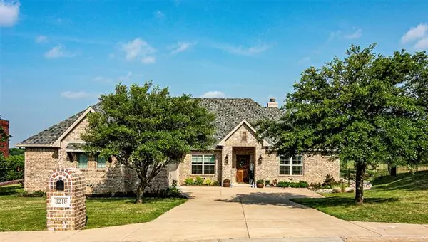 3218 Preston Club Drive, Sherman, TX 75092