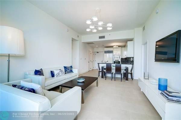 Miami Beach, FL 33141,6799 Collins Ave  #312