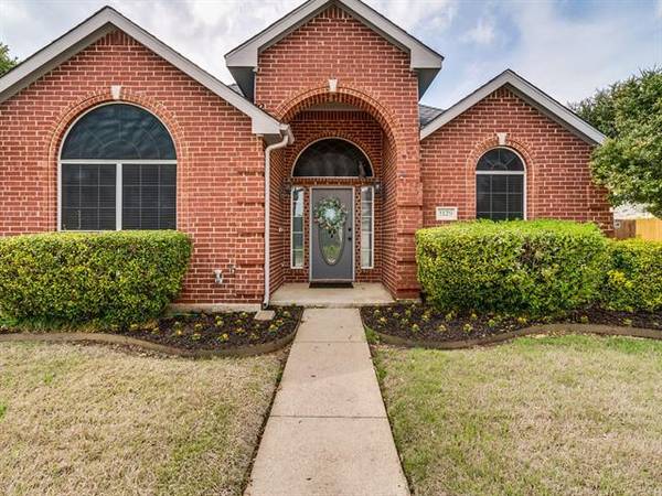 1129 Pheasant Drive, Midlothian, TX 76065