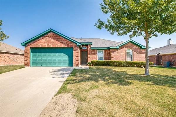 1210 Beacon Hill Drive, Midlothian, TX 76065