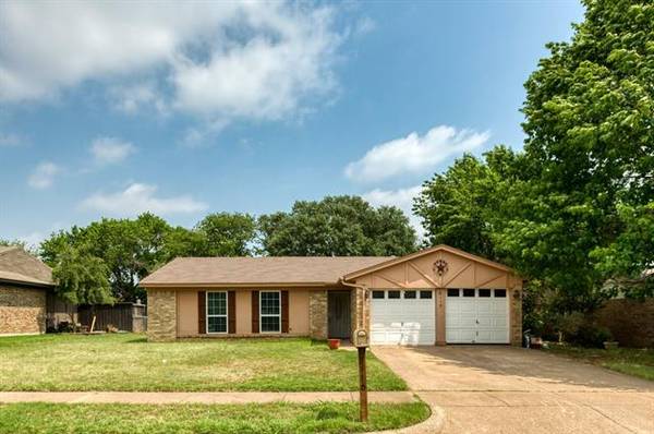 1116 Patrick Street, Crowley, TX 76036