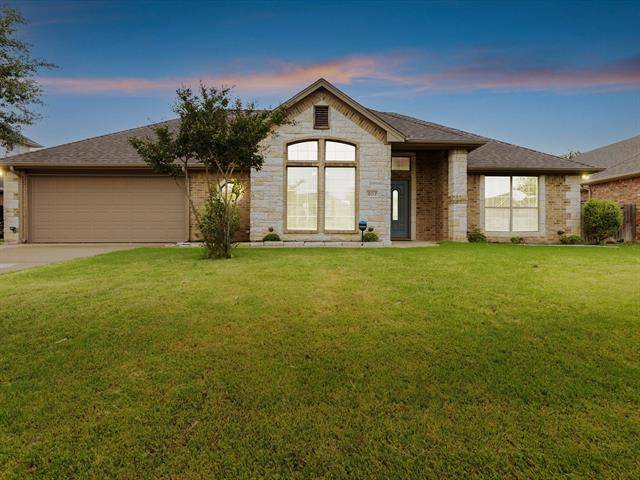 807 Sugar Hill Avenue, Cleburne, TX 76033