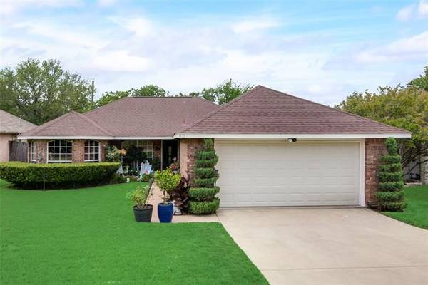 1131 Brookside Drive, Cedar Hill, TX 75104