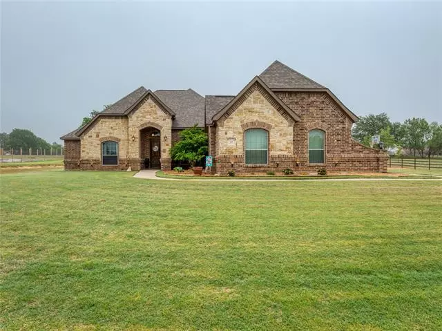 155 Mill Crossing Lane, Springtown, TX 76082