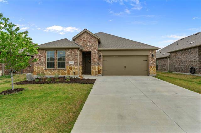 11024 Klondike Lane, Aubrey, TX 76227