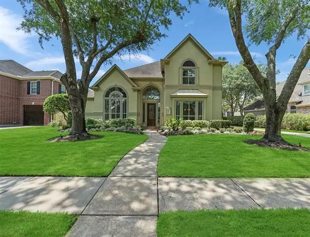 3318 Oak Tree Court, Sugar Land, TX 77479