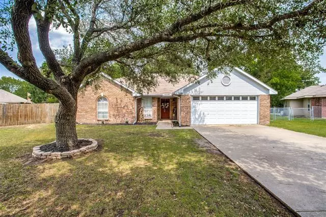 2011 Hackberry Circle, Greenville, TX 75402