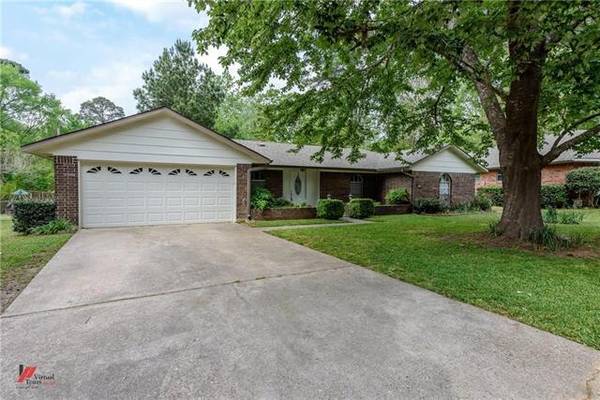 2028 N Kirkwood Drive, Shreveport, LA 71118