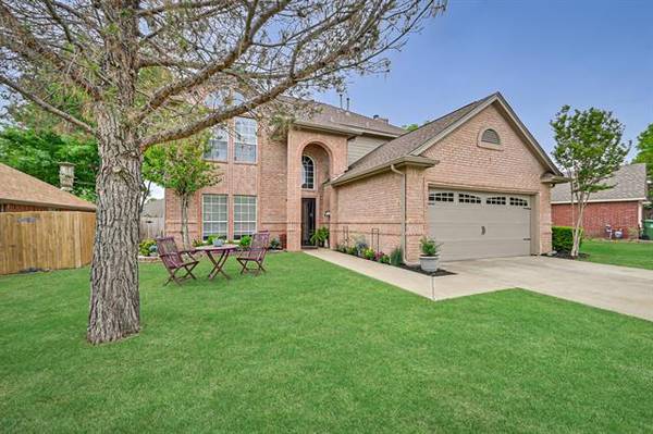 2008 Nugent Drive, Mansfield, TX 76063