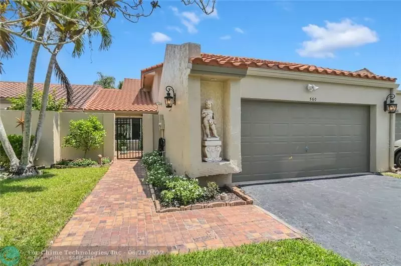 Weston, FL 33326,560 Village Lake Dr