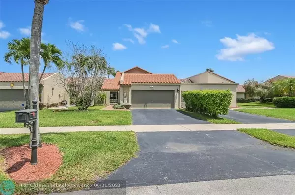 Weston, FL 33326,560 Village Lake Dr