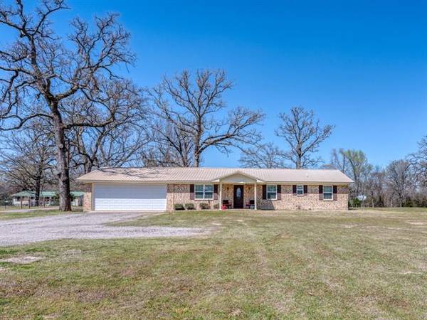 464 County Road 2370, Alba, TX 75410