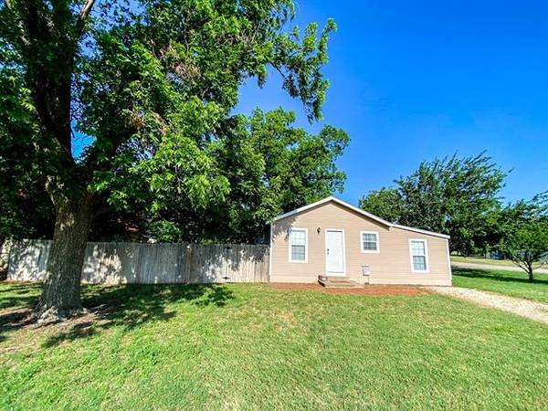 913 N Avenue C, Haskell, TX 79521