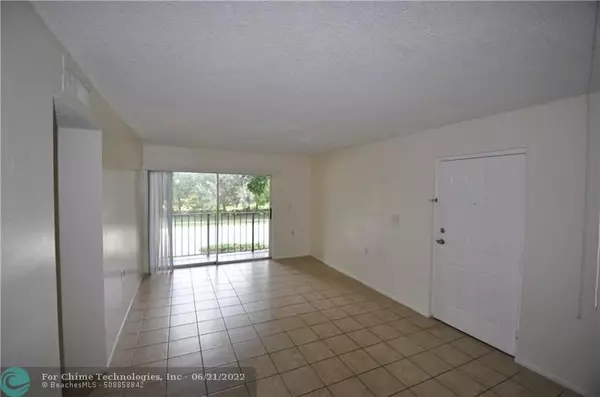 1133 N Benoist Farms Rd  #206, West Palm Beach, FL 33411