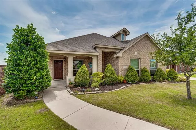 6610 Shady Nook Drive, Midlothian, TX 76065