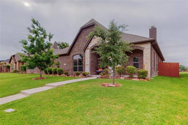 9206 Chimneywood Drive, Rowlett, TX 75089