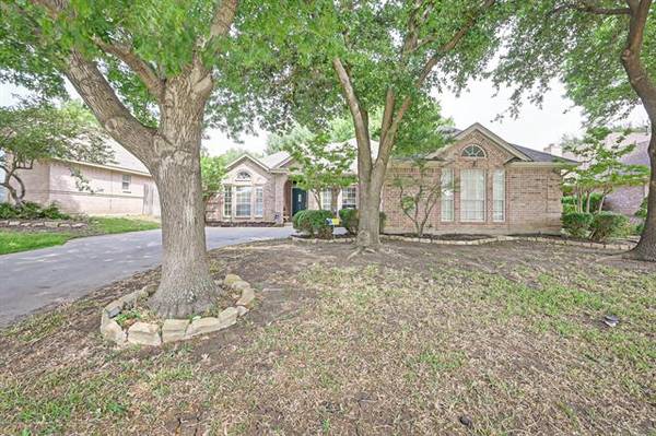 2515 Elliott Avenue, Mansfield, TX 76063