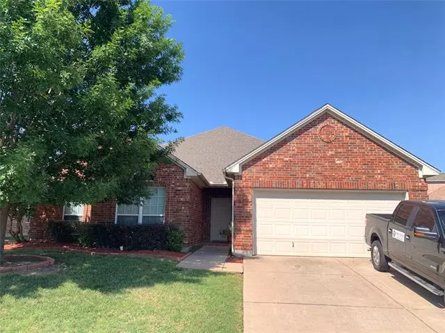 7904 Ranchvale Lane, Arlington, TX 76002