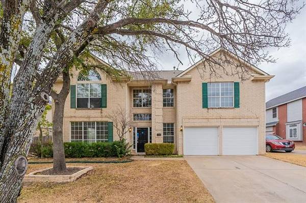 7729 Arcadia Trail, Fort Worth, TX 76137