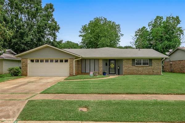 2007 Pluto Drive, Bossier City, LA 71112