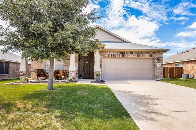 409 San Lucas Drive, Crowley, TX 76036