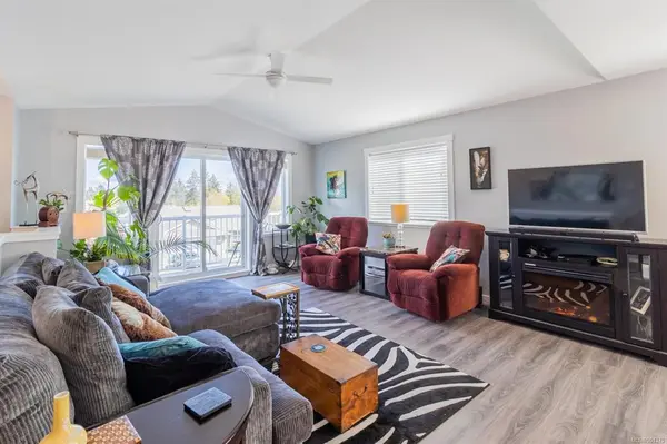 1057 Southwood Dr, Nanaimo, BC V9R 0B2