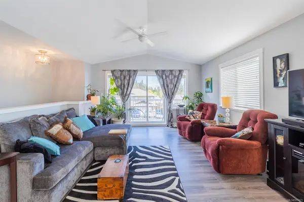 1057 Southwood Dr, Nanaimo, BC V9R 0B2