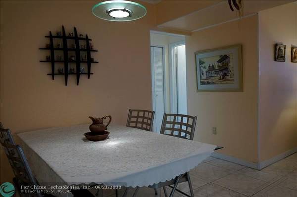 7000 NW 17th St  #403,  Plantation,  FL 33313