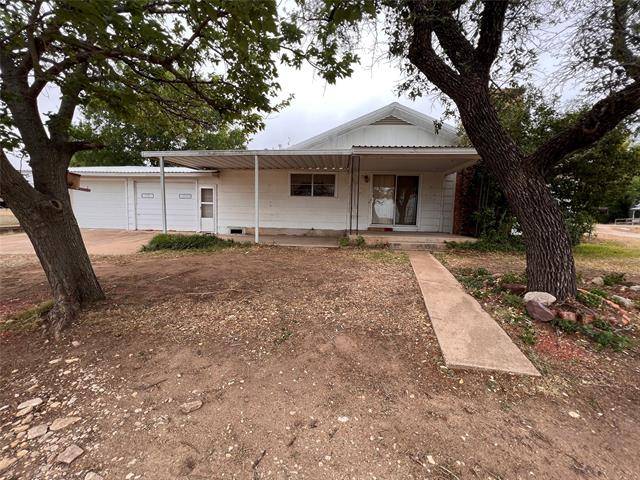 609 E Main Street, Gustine, TX 76455