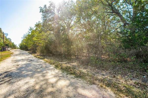 10863 Lakeview Trail, Quinlan, TX 75474