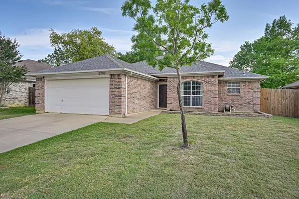 Arlington, TX 76001,2707 Yorkfield Court