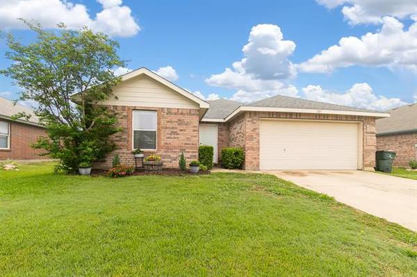 109 Ringneck Drive, Sanger, TX 76266