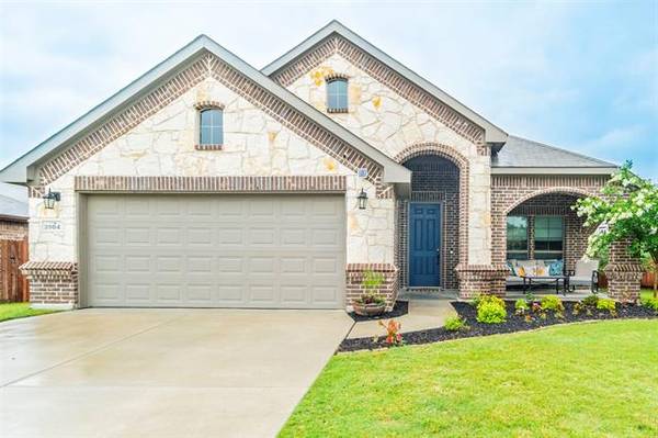 2504 Silver Fox Trail, Weatherford, TX 76087