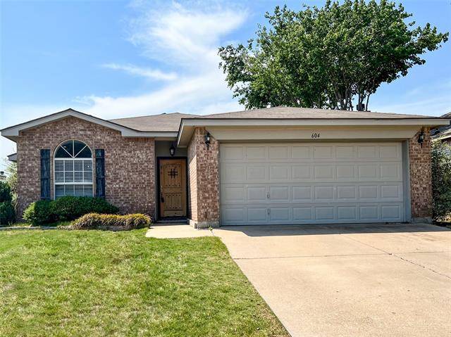 604 Bluejay Drive, Saginaw, TX 76131