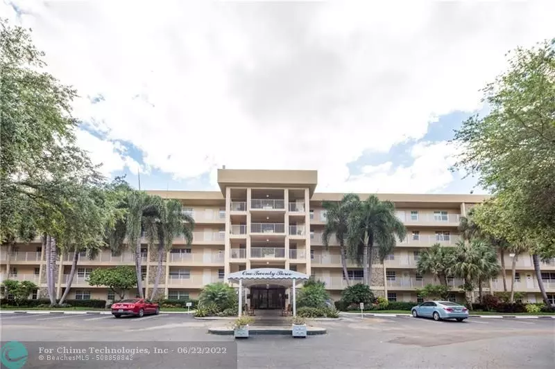 Pompano Beach, FL 33069,804 Cypress Grove Ln  #204