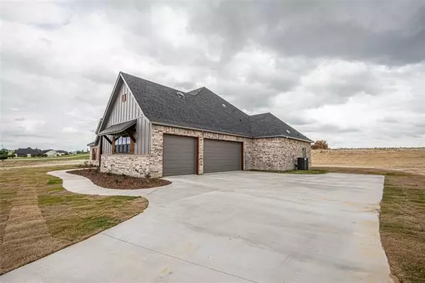 Weatherford, TX 76087,1069 Eagles Bluff Drive