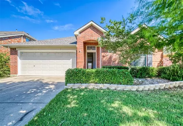 2049 Fair Crest Trail, Forney, TX 75126