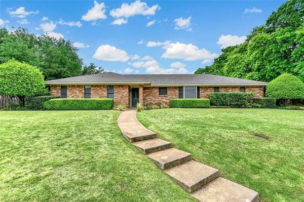 2306 Hide A Way Circle, Denison, TX 75020