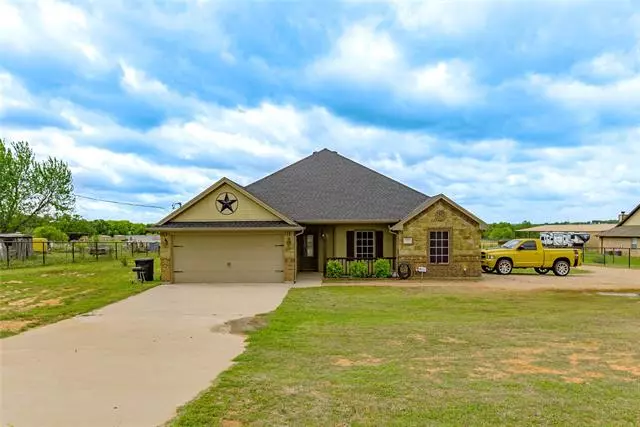 350 Thomas Road, Springtown, TX 76082