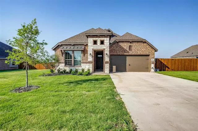 12713 Panther Creek Drive, Godley, TX 76044