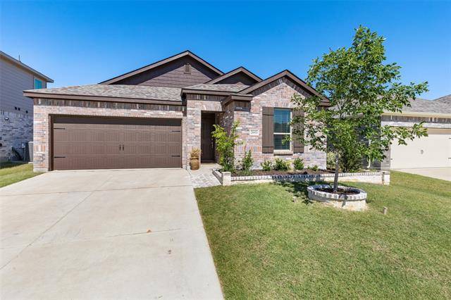 2605 Warren Lane, Aubrey, TX 76227