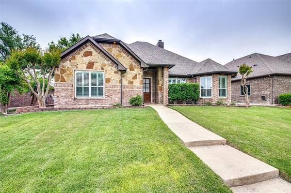 9210 Chimneywood Drive, Rowlett, TX 75089