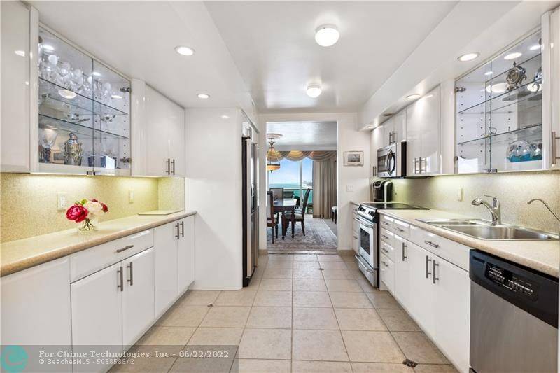 Fort Lauderdale, FL 33316,2100 S Ocean Ln  #2006