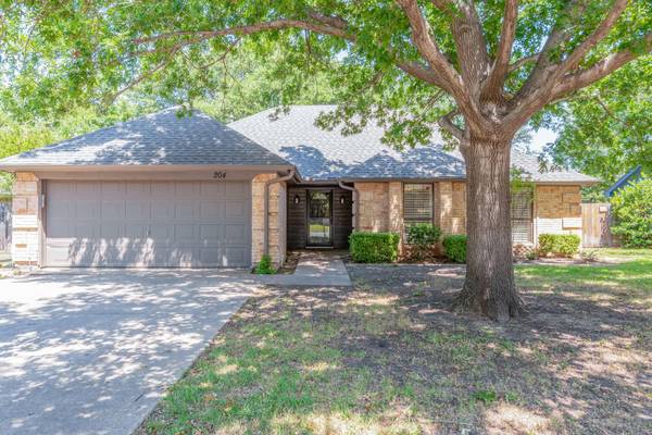 204 Cindy Street S, Keller, TX 76248