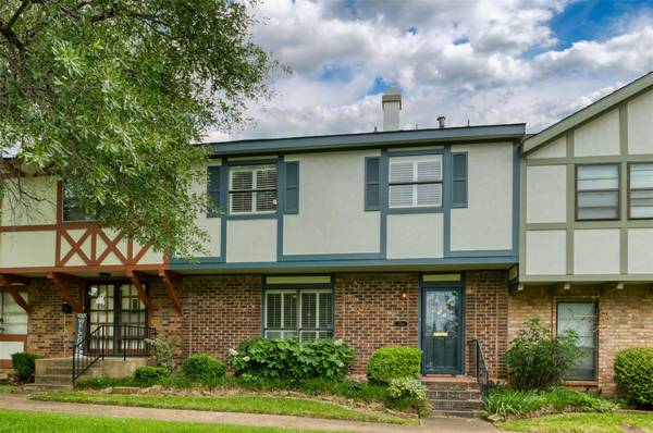 346 Westview Terrace, Arlington, TX 76013