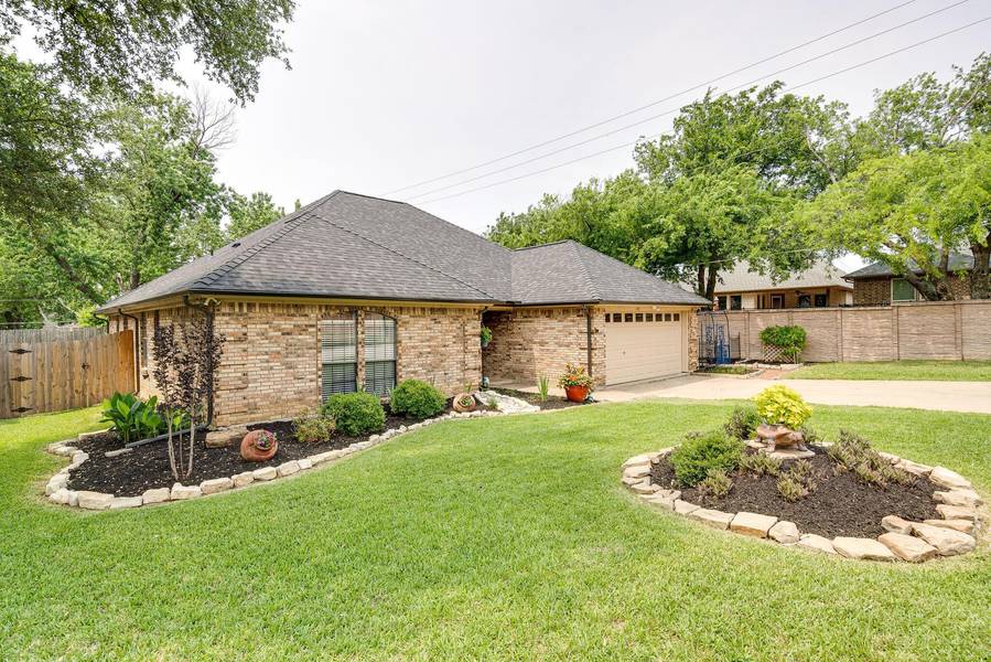 690 Wisteria Drive, Keller, TX 76248